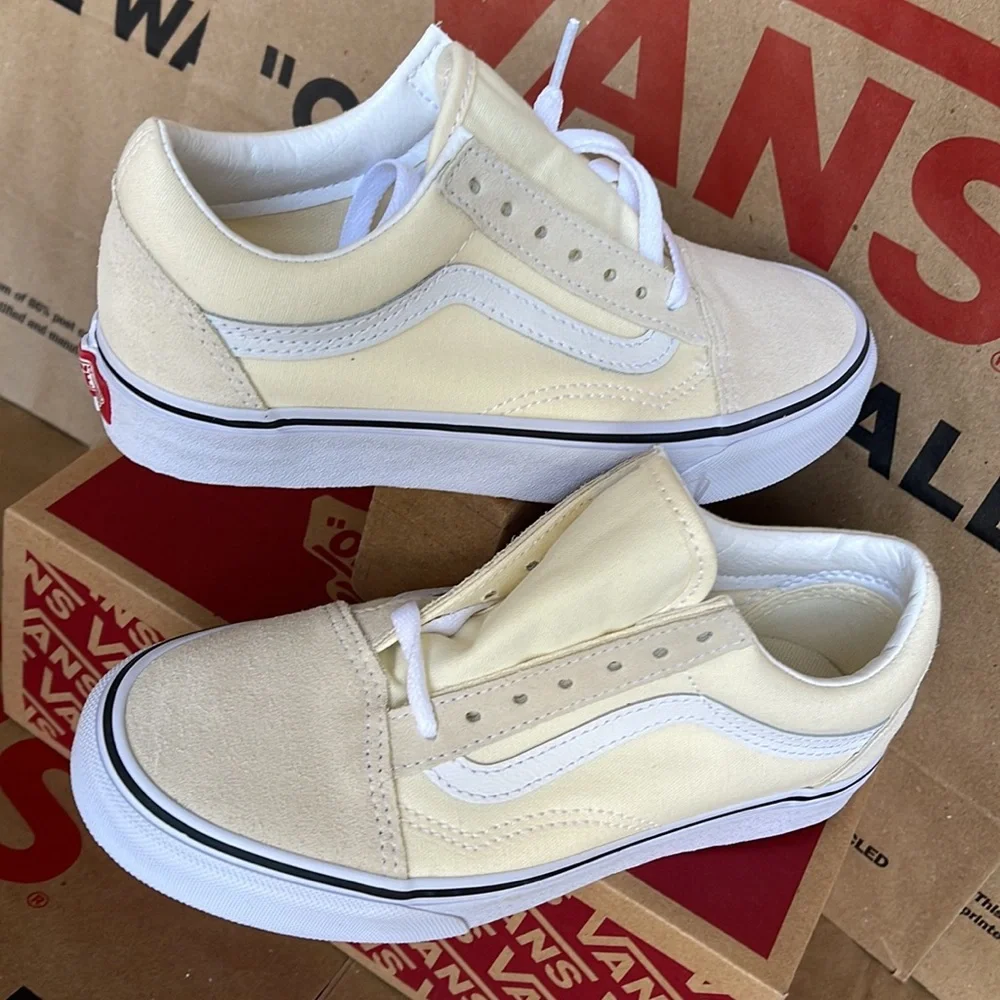 Vans Old Skool Classic White/True White WMNS sneakers - Picture 11 of 16